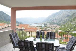 Апартаменты Apartment Gara Котор Апартаменты с видом на море-1